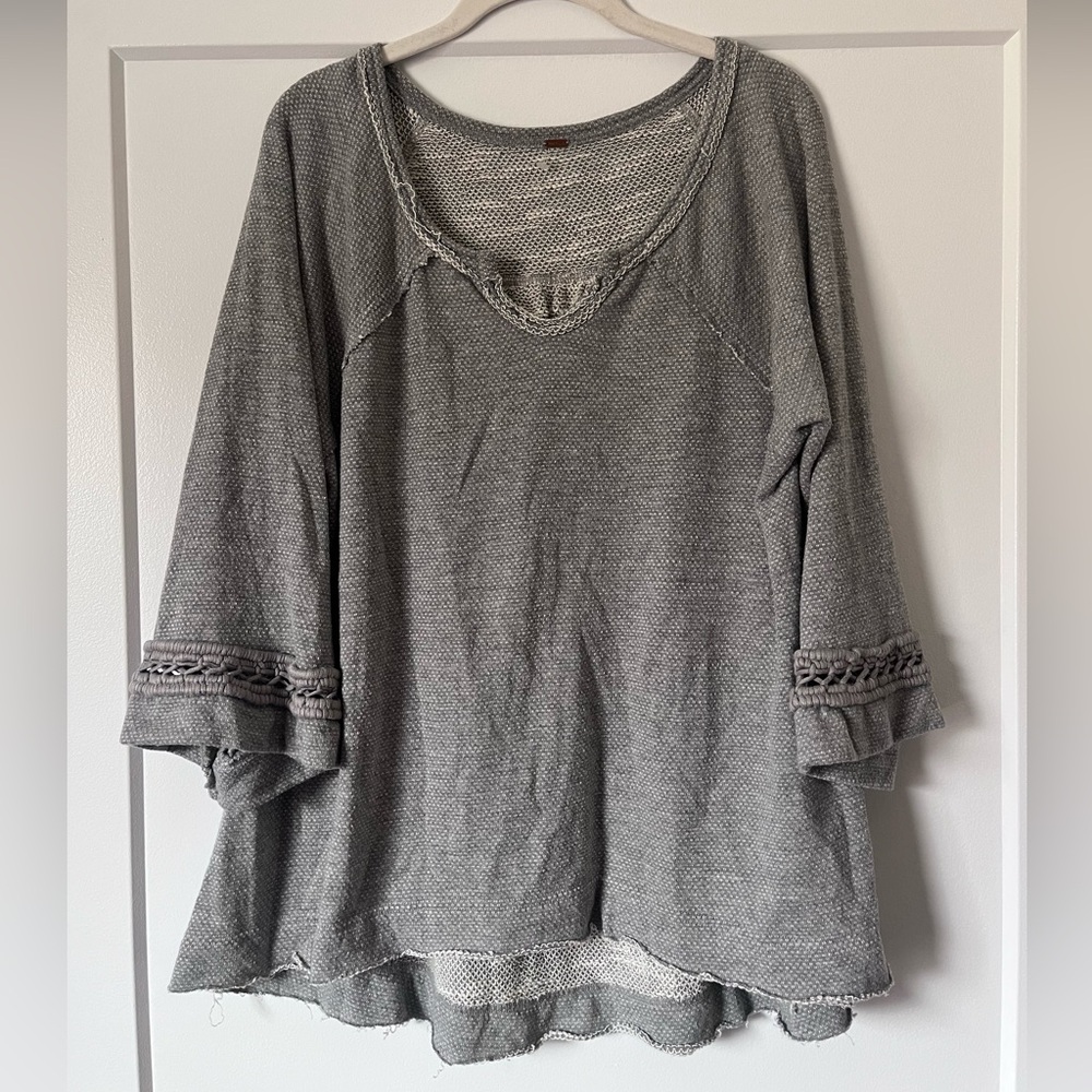 Free People gray sweater / blouse Size L
